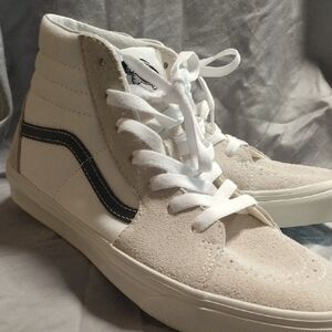 Vans Men's High-Top Sneakers - White and Black
